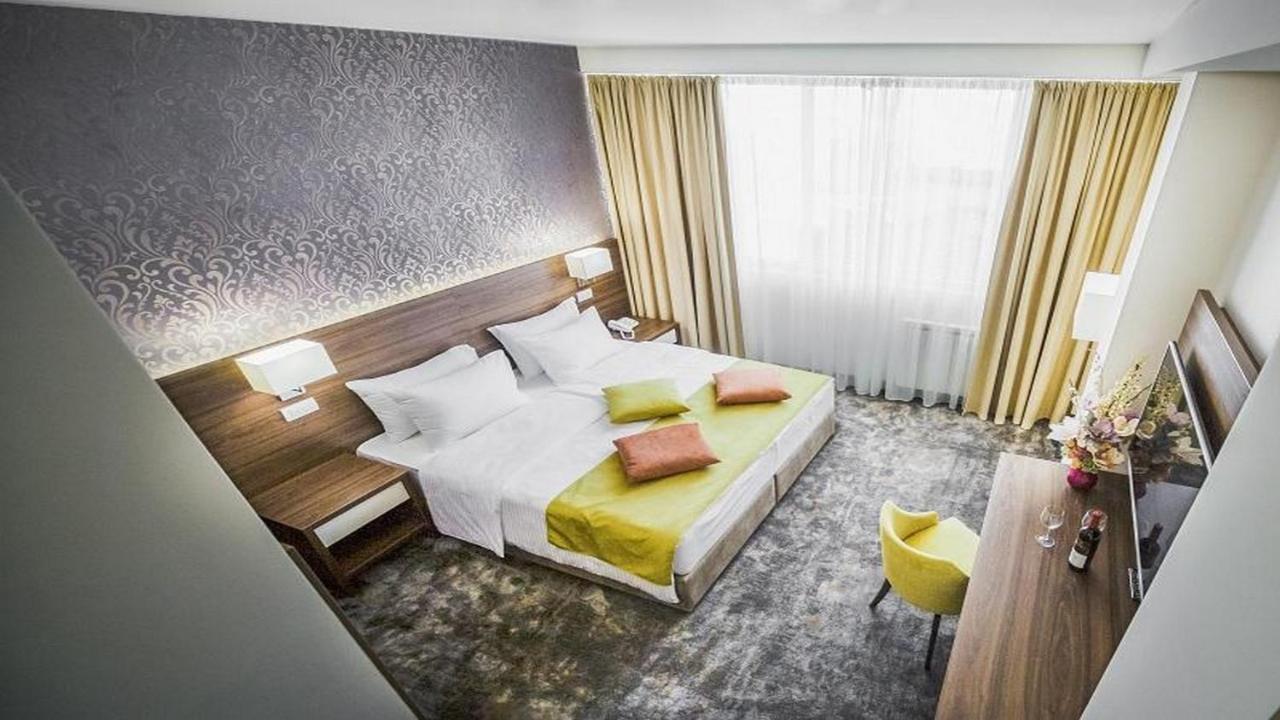 Hotel Marshal Garni Белград Экстерьер фото