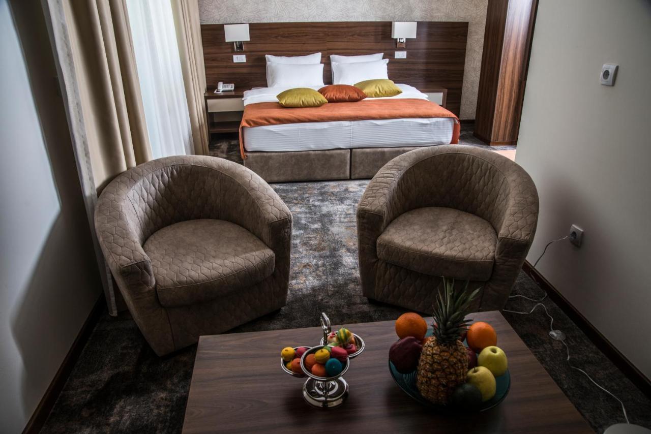 Hotel Marshal Garni Белград Экстерьер фото
